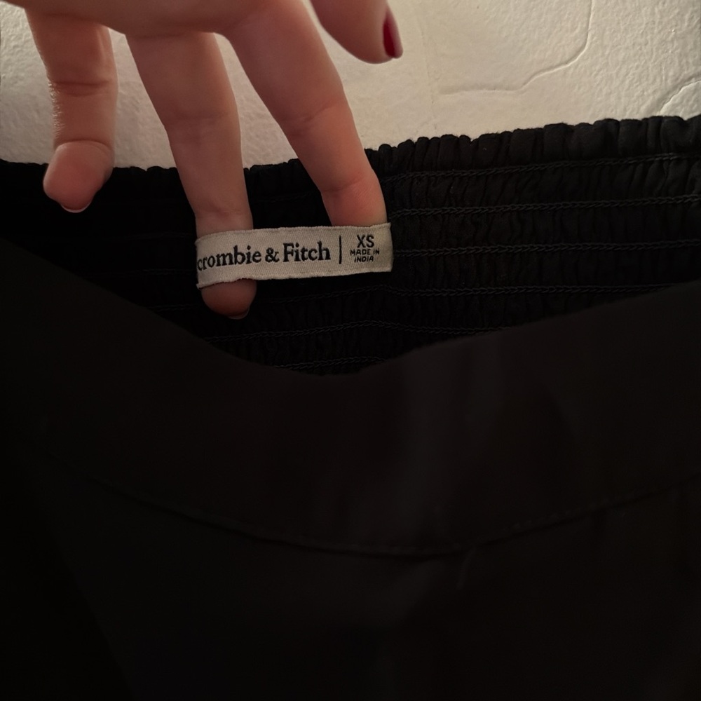 Abercrombie & Fitch Black Sheer Blouse - Picture 3 of 4